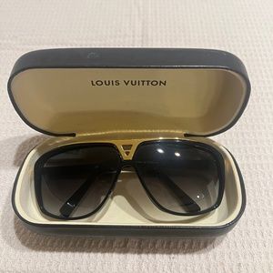 Louis Vuitton Evidence Sunglasses Black